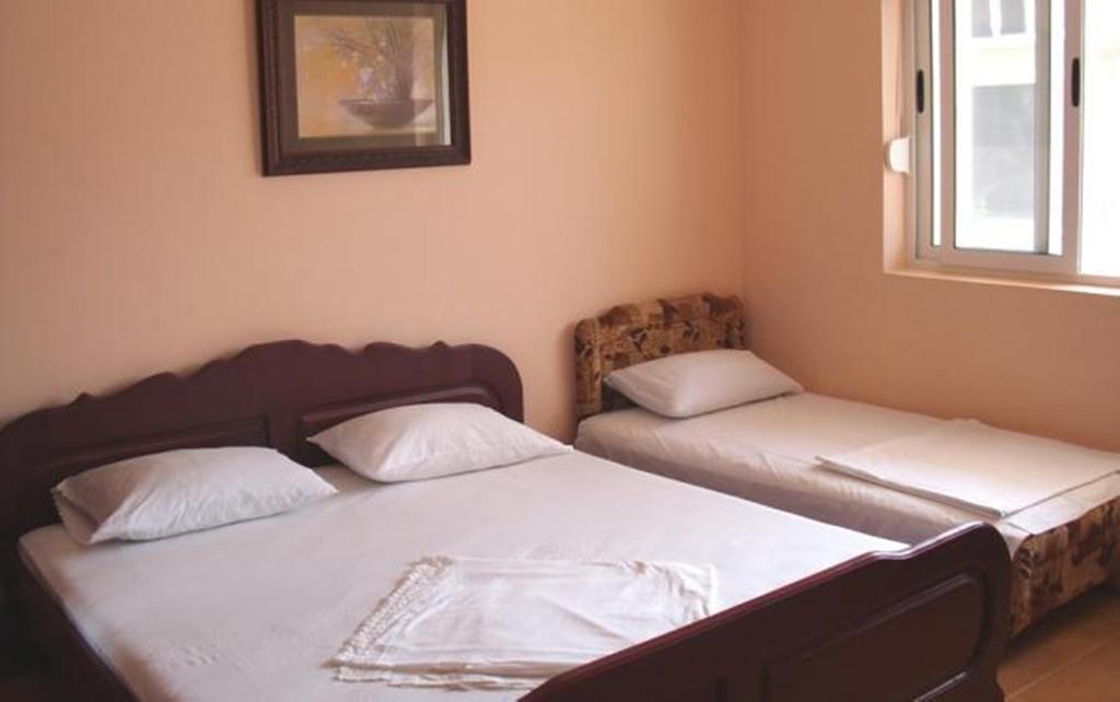 Di Vincenzo Inn Ulcinj Habitación foto