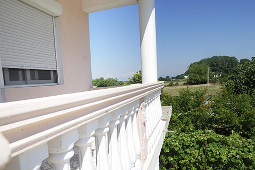 Di Vincenzo Inn Ulcinj Habitación foto