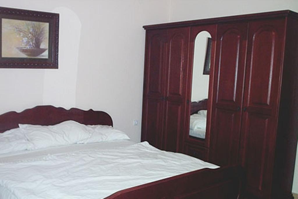 Di Vincenzo Inn Ulcinj Exterior foto