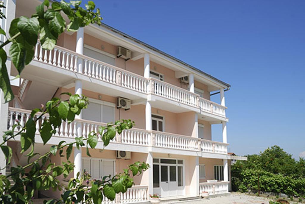 Di Vincenzo Inn Ulcinj Exterior foto